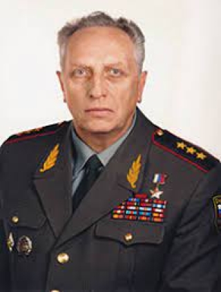 Родным и близким Героя Российской Федерации,  генерал-полковника Костечко Николая Николаевича