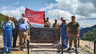 Военнослужащие Министерства обороны приняли участие в реконструкции памятника Советским воинам, павшим в битве за Кавказ