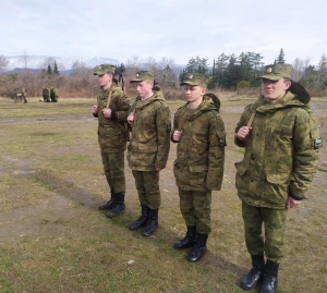 Военнослужащие Сухумского высшего общевойскового командного училища провели боевые стрельбы.