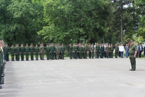 Министр обороны встретился с курсантами Высших военно-учебных заведений