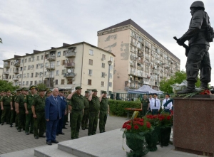 К Дню миротворца…