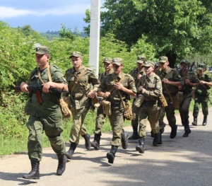 Марш-бросок: соревнования на первенство Министерства обороны Республики Абхазия.