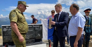 Министр обороны, генерал-полковник Владимир Ануа принял участие в церемонии открытия памятника советским воинам, павшим в битве за Кавказ во время Великой Отечественной войны