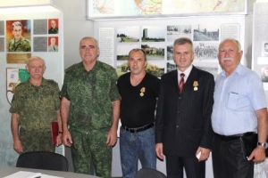 Министерство обороны с дружественным визитом посетили представители Международного Союза “Наследники Победы на Балканах”.